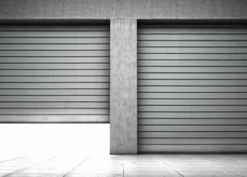 Why Surrey Homeowners Prefer Premium Garage Door Repair Services