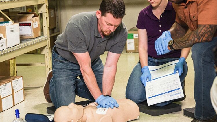 CPR Certification for Small Business Safety Program Compliance