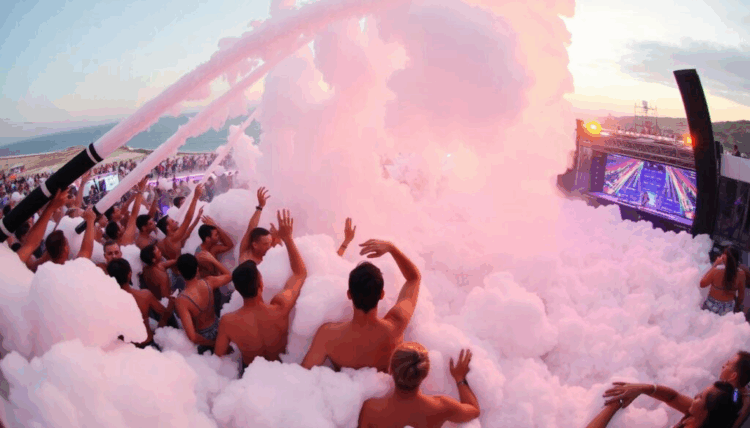 The Ultimate Guide to Hosting a Foam-Filled Celebration Everyone Will Remember