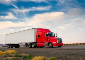 Moving Cross Country With Family: How to Hold It Together When Everything Changes