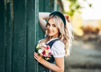 9 Best Dirndl Options for Women Who Love Velvet Details
