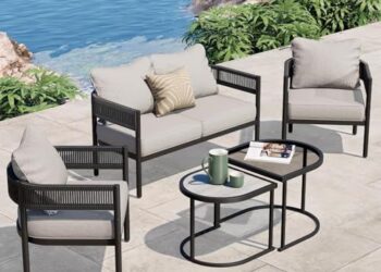 A TIMELESS SEATING EXPERIENCE