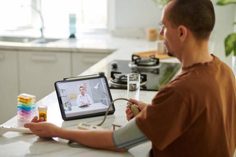 How Remote Patient Monitoring Software Enables Continuous Care