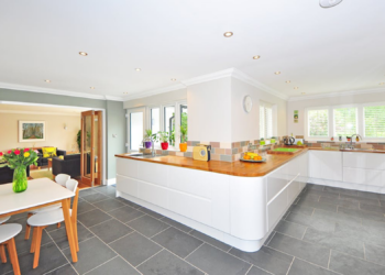 The Complete Guide to Choosing Floor Tiles: What Contractors Won’t Tell You