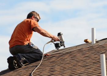 How to Ensure Quality Workmanship from Your Roofing Contractor?