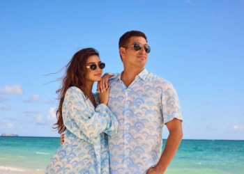 How Matching Beachwear for Couples Elevates Your Vacation Style