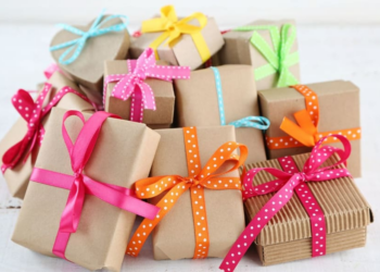 Thoughtful Gifting That Makes an Impact: A Practical Guide for Modern Professionals and Families