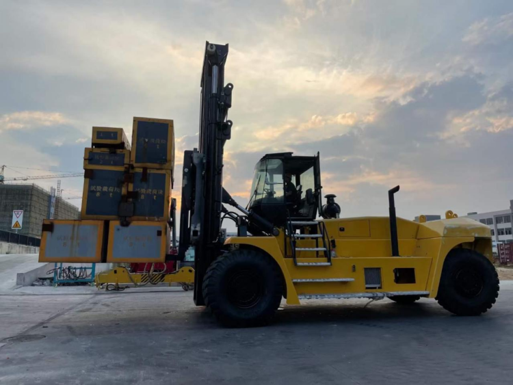 Forklift in Dubai – Sales, Rentals & Service by Liftstein