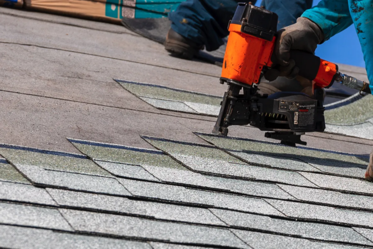 How Weather Conditions Affect Roofing Materials and Performance?