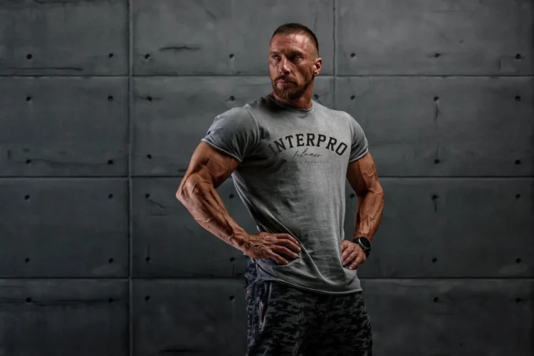 How Premium Workout Clothing for Men Improves Comfort and Performance