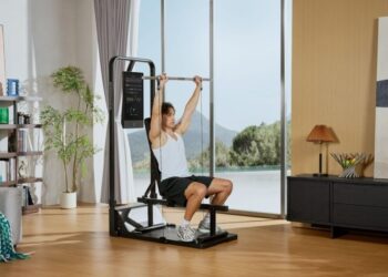 The Minimalist’s Upgrade: Redefine Your Space with One Smart Fitness Device