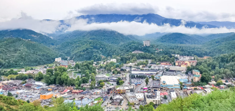 Why Gatlinburg Appeals to Both First-Time and Repeat Visitors