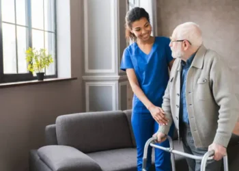 How to Choose the Right Senior Home Care Provider
