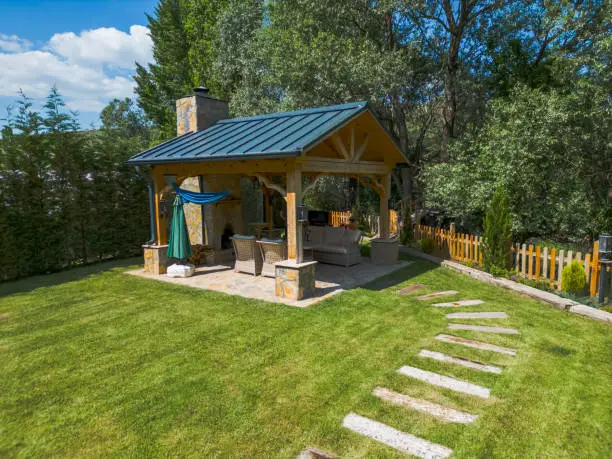 How to Choose the Right Outdoor Structure for Your Backyard Needs