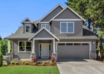 Why Smart Homeowners in Quincy Are Choosing Surge Exteriors for Roof Repair
