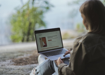 Digital Nomad Couples Transitioning From Travel to Residency