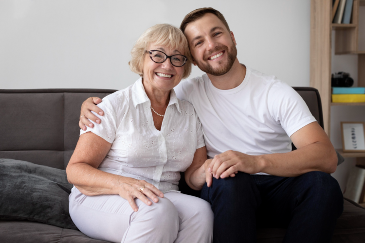 5 Ways to Improve Your Aging Parent’s Daily Life