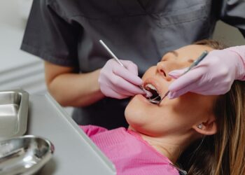 Successful Smiles: Oral Health Tips for Busy Professionals