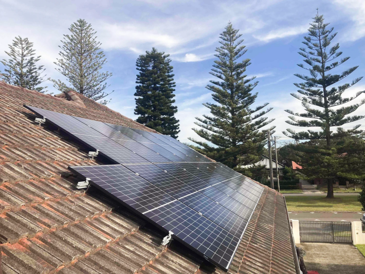 Roof Suitability for Solar: Orientation, Pitch, Shading, and Roof Condition