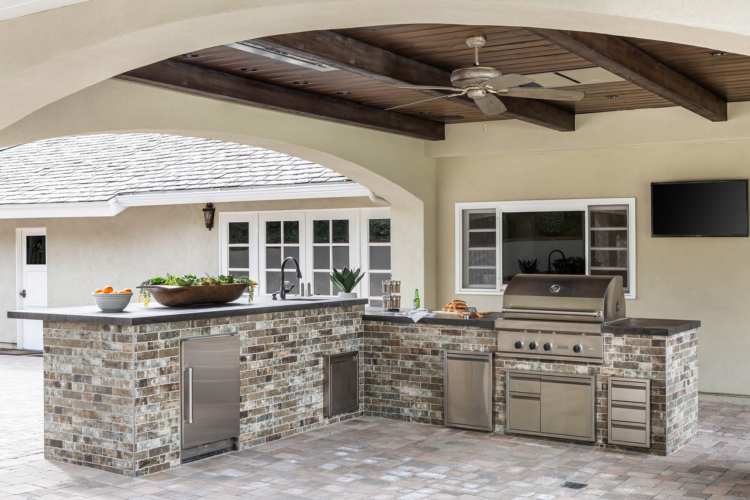 How Backyard Cooking Spaces Support Balanced Living?