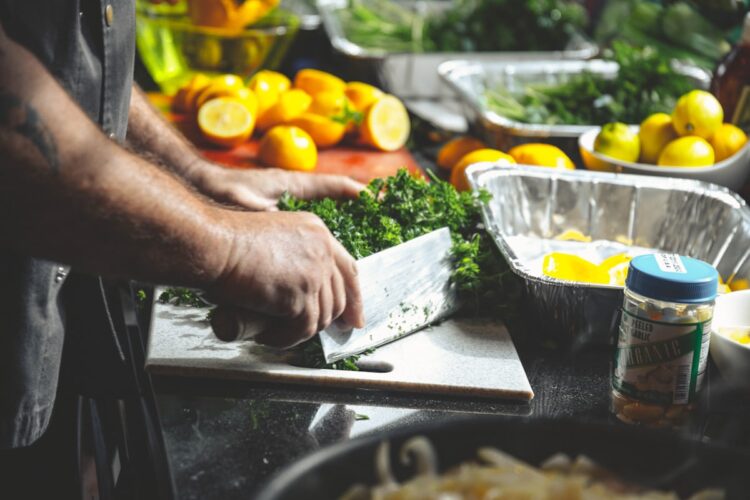 20 Tips to Reduce Food Waste in Food Businesses