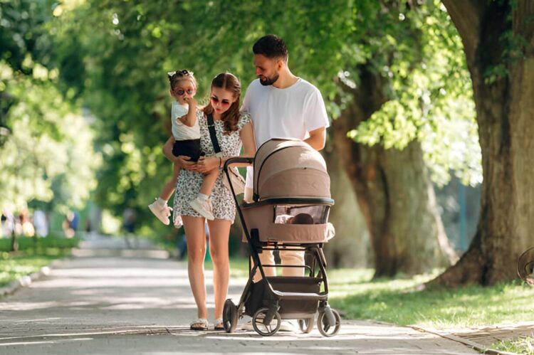 How to Compare Baby Strollers the Right Way: A Smart Parent’s Buying Guide