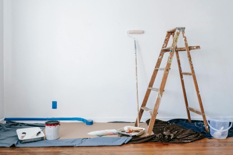 What to Look for Before Hiring a Professional Painting Crew