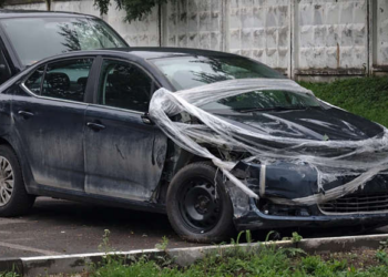 The Quiet Risks of Leaving a Damaged Car on the Roadside Too Long