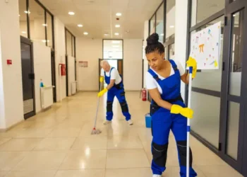 Why Outsourcing Commercial Cleaning Services Saves Money
