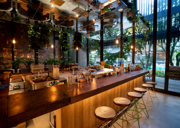 5 great reasons for Bangkok café owners to install an artificial tree inside their establishment