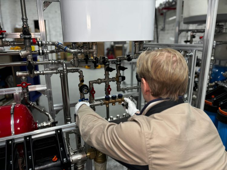 How a Local Plumber Transforms Your Plumbing Emergencies?