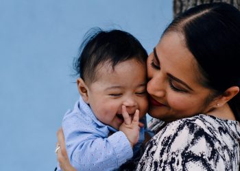 7 Unique Gift Ideas for Moms and Babies